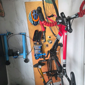 로드자전거 입문용 닐프라이드 나자레(풀 스램 포스),레이저 헬멧 일괄 판매 합니다! 이미지