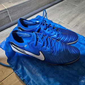 나이키 티엠포10 엘리트 ag 270사이즈