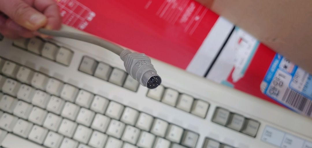 IBM정품 빈티지 한글 키보드 PS/2 판매--4