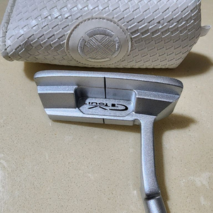 지브이투어 퍼터입니다