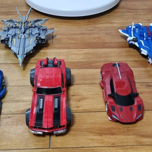 또봇V 캡틴잭,레온카이져,실버호크 3단합테 맥시머스 또봇V 팔찌 판매합니다