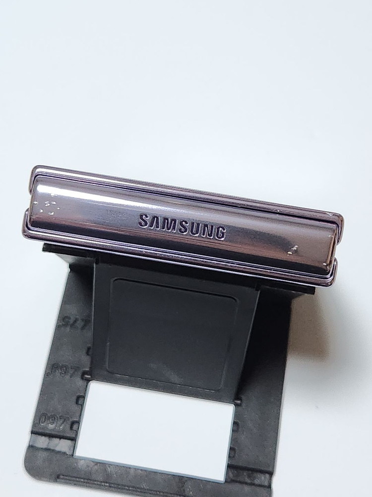 갤럭시Z플립4 256G 무잔상 퍼플 59636 이미지