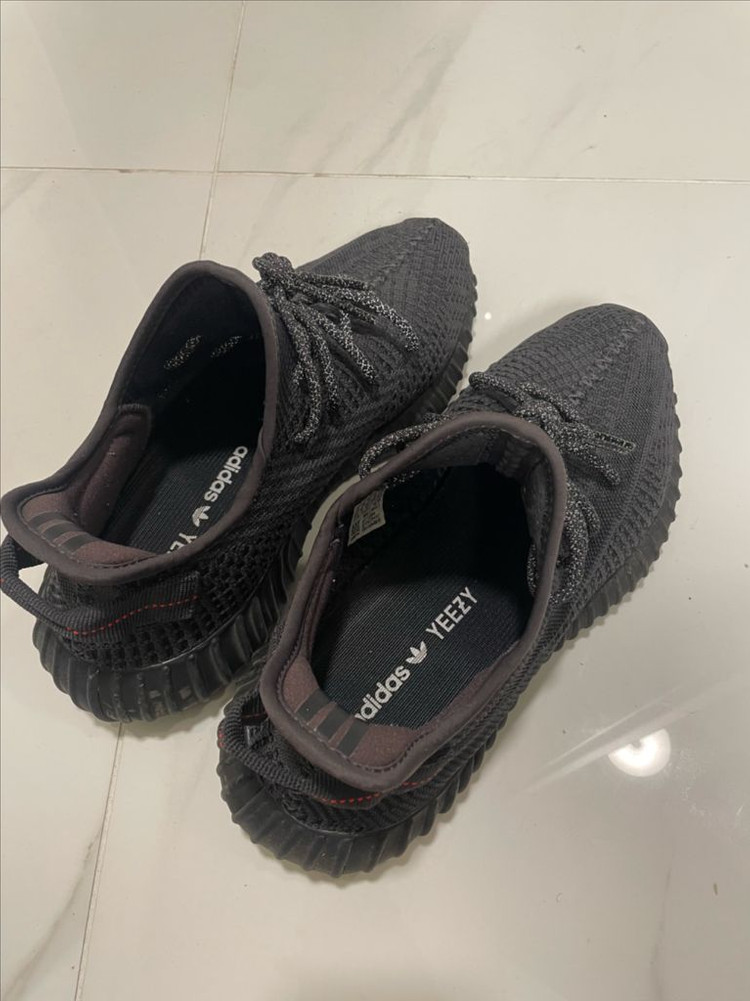 아디다스 이지 부스트 350 V2 블랙 논리플렉티브 275mm 이미지