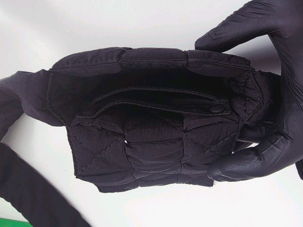 보테가 베네타 패딩 카세트백 미니 (상태 매우 좋음) 이미지