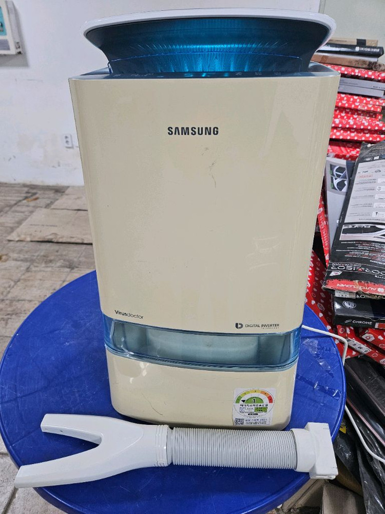삼성 디지털 인버터 고급제습기 13리터 1등급재품 결로방지예방 물잘빨립니다 이미지