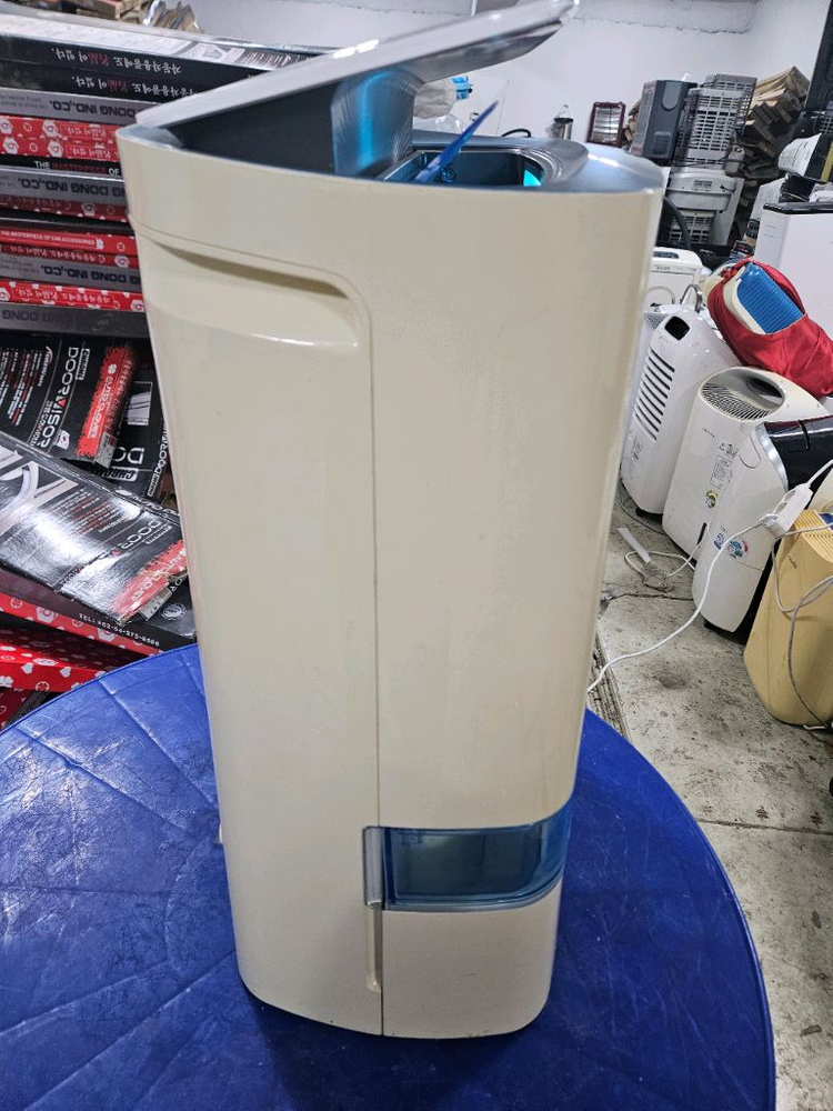 삼성 디지털 인버터 고급제습기 13리터 1등급재품 결로방지예방 물잘빨립니다 이미지