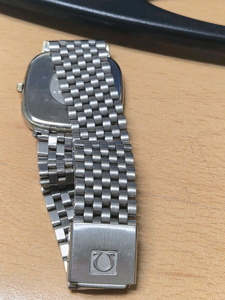 오메가의 빈티지 씨마스터 쿼츠 이미지