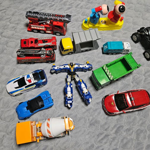 유아 변신로봇 장난감 이미지