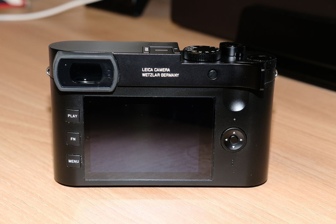 라이카 Q2 판매합니다. 이미지