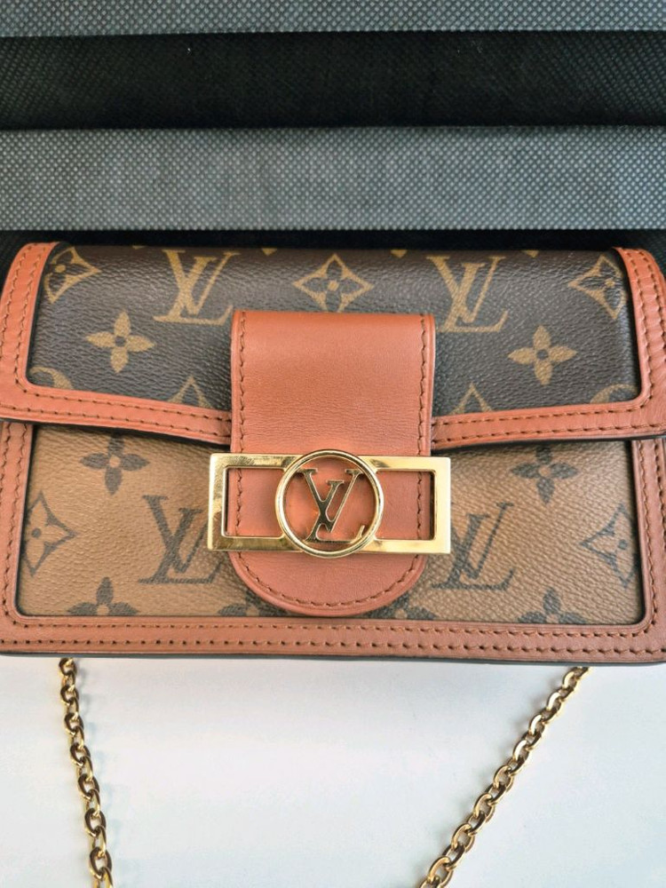 루이비통 도핀 월릿 체인 크로스백 (영수증 포함 풀구성)상태 최상 이미지
