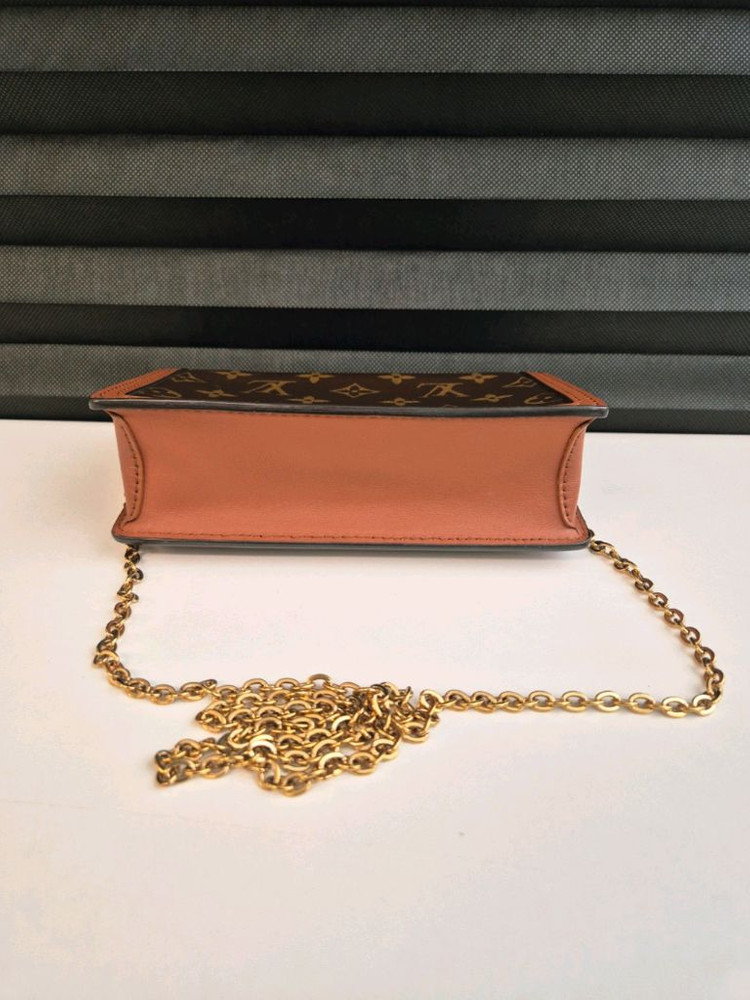 루이비통 도핀 월릿 체인 크로스백 (영수증 포함 풀구성)상태 최상 이미지