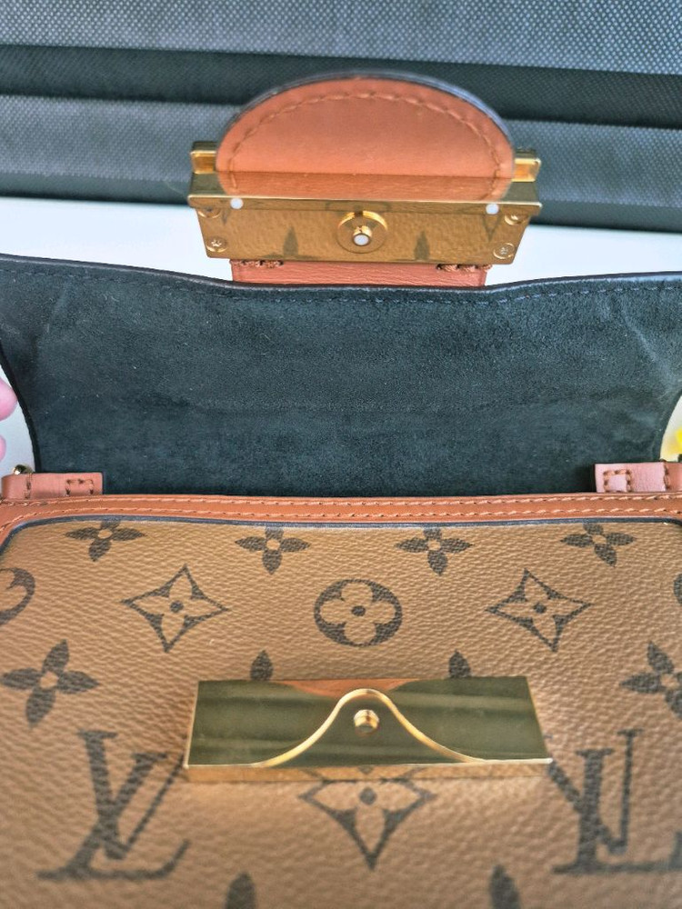 루이비통 도핀 월릿 체인 크로스백 (영수증 포함 풀구성)상태 최상 이미지