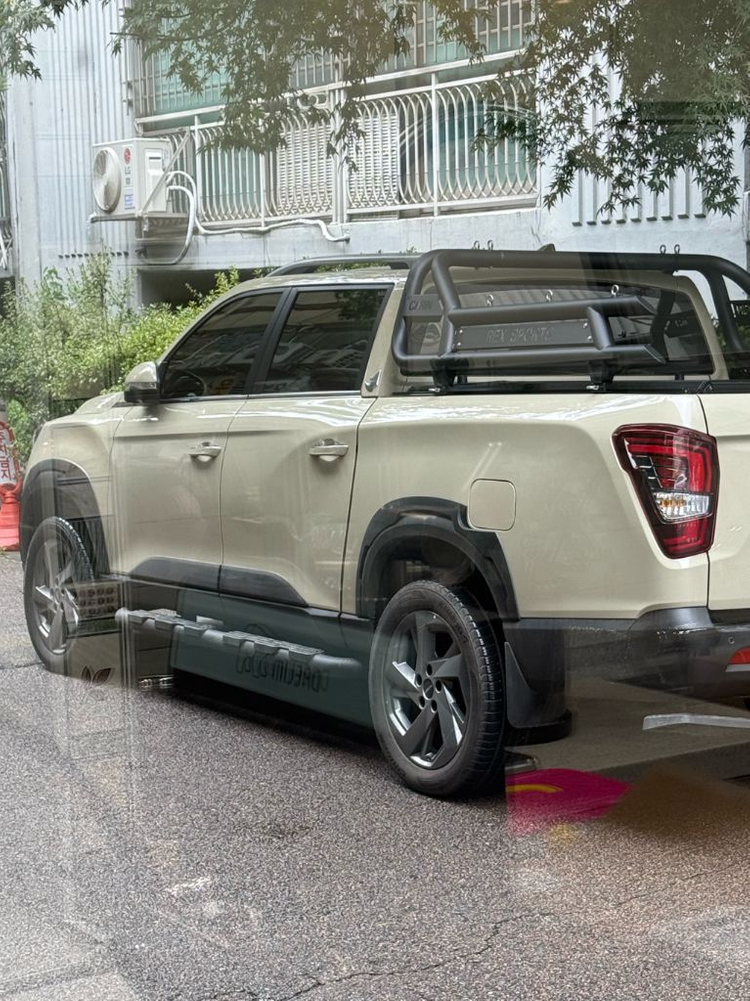 렉스턴 스포츠 칸 한미4단폴딩커버+103롤바팝니다 이미지