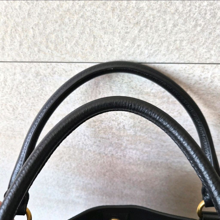 PRADA 프라다 다이노 레더 토트 BN2435 블랙 / 백화점구매 / A4수납 / 스트랩--8