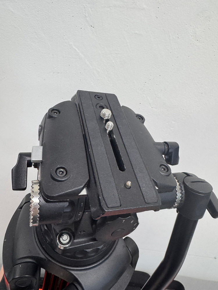 <판매> E-IMAGE 이 이미지 GH10L (100mm 유압 비디오 헤드) + 삼각대 (GA102) 이미지