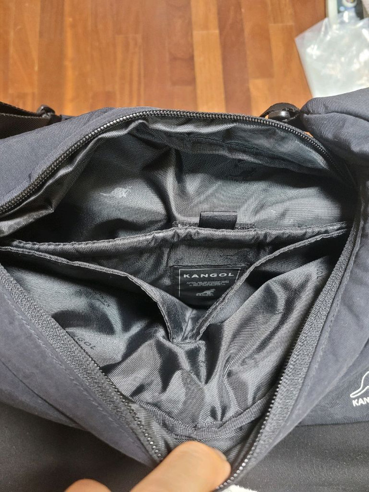 캉골 KPFB-CB32740 블랙 크로스백 이미지