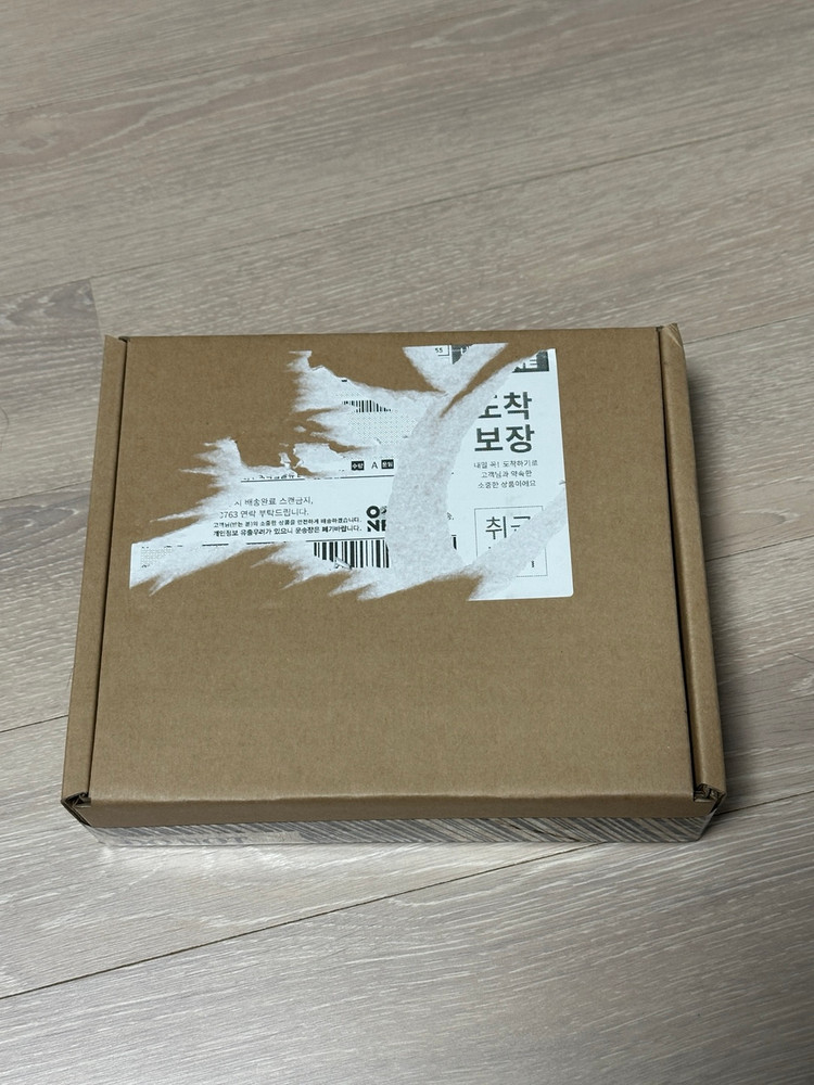 에어팟 4세대 노이즈 캔슬링 미개봉 새상품 이미지