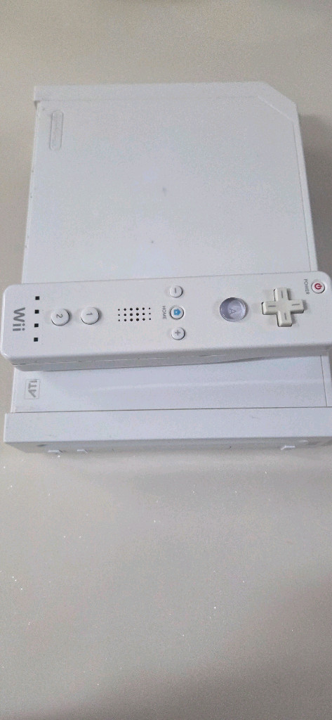 [판매] 닌텐도 Wii 본체 및 리모컨 일괄 (부품용/정크) 이미지