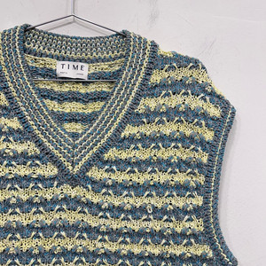 타임 아트 패턴 투톤 브이넥 니트 베스트