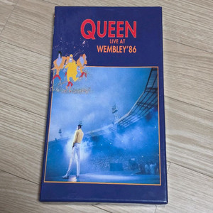 퀸 웸블리공연 카세트테이프