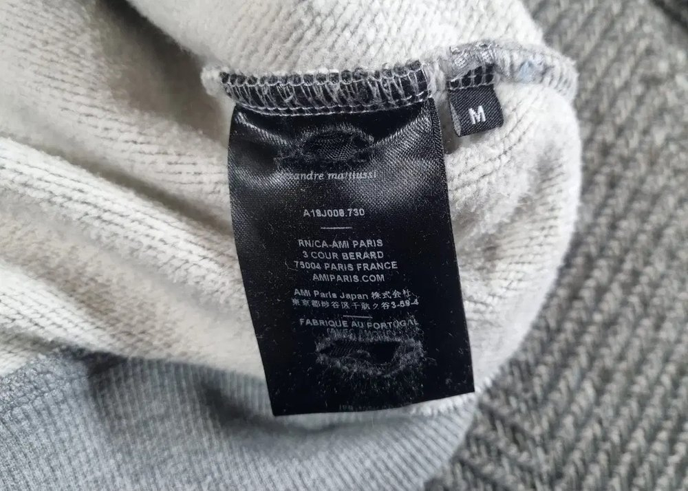 아미 스몰 로고 후드티 이미지