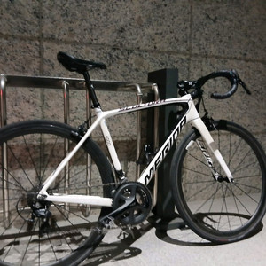 메리다 스컬트라 4000 판/대 이미지