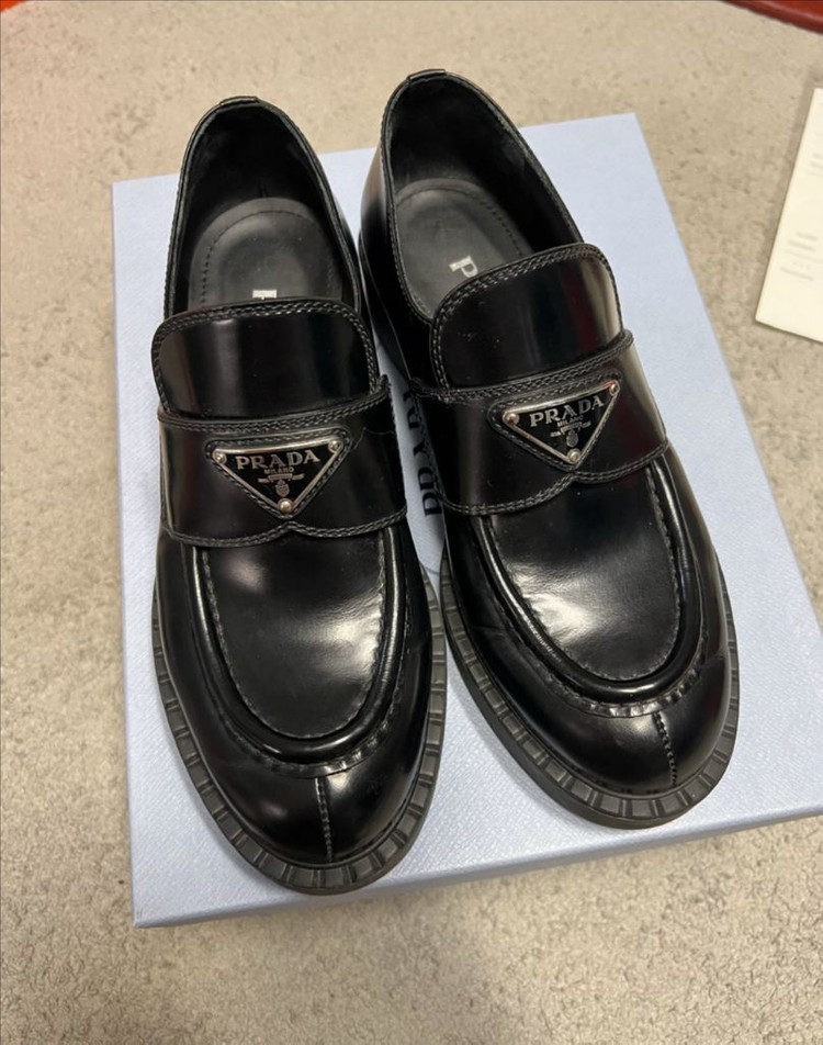 프라다 여성 스파졸라토 로퍼 37사이즈(240) 이미지