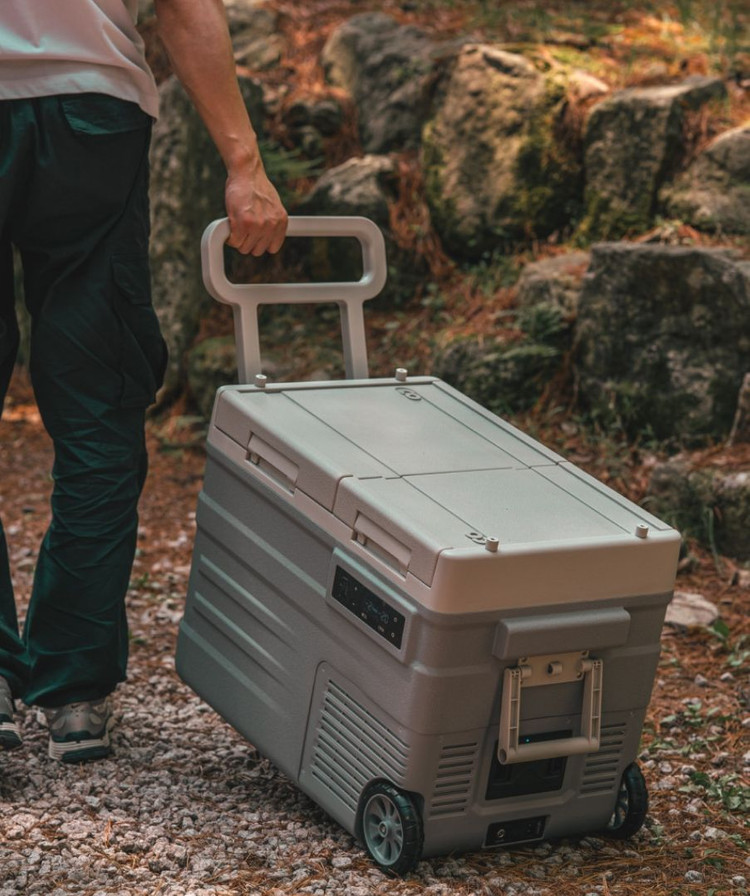 [새제품] 리컬렉터 캠핑냉장고 차량용냉장고 55L 이미지