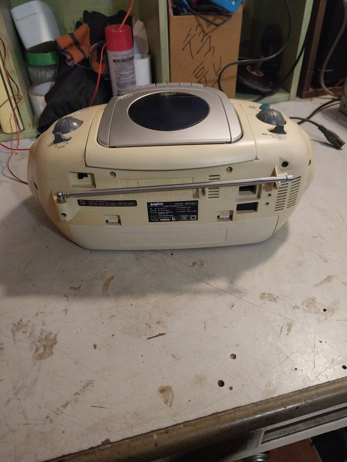 정상작동하는 산요 시디 카세트 라디오/카세트 험 주의 이미지