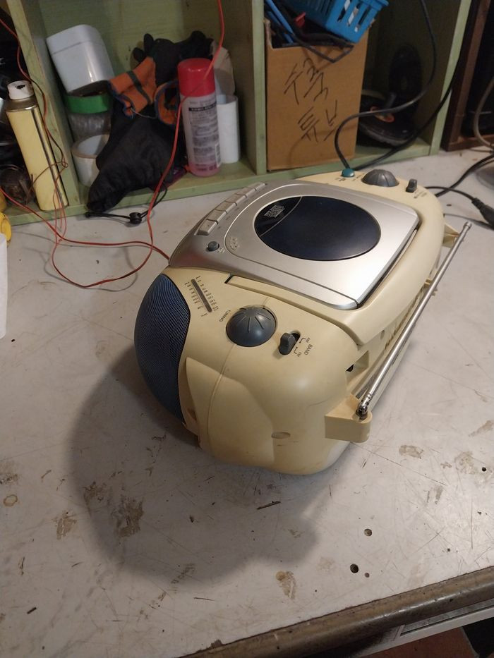 정상작동하는 산요 시디 카세트 라디오/카세트 험 주의 이미지