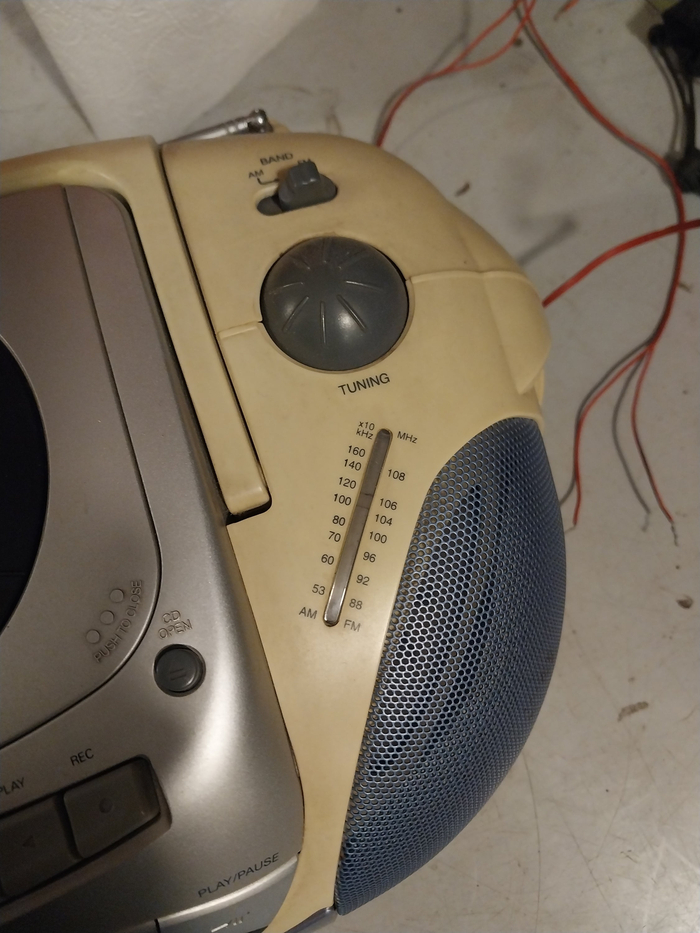 정상작동하는 산요 시디 카세트 라디오/카세트 험 주의 이미지