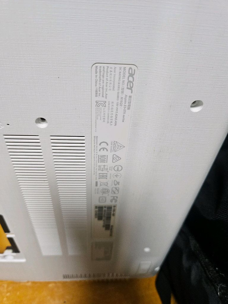 에이서(Acer) Aspire E5-576G 팜레스트 외 이미지