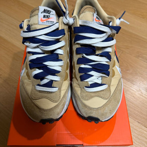 나이키 사카이 베이퍼와플 세서미 240 사이즈 이미지