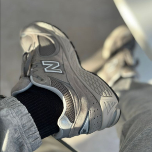 새상품 뉴발란스 운동화 뉴발 2002rnm 그레이 270 이미지