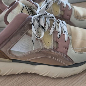 펜디 남성스니커즈 8사이즈