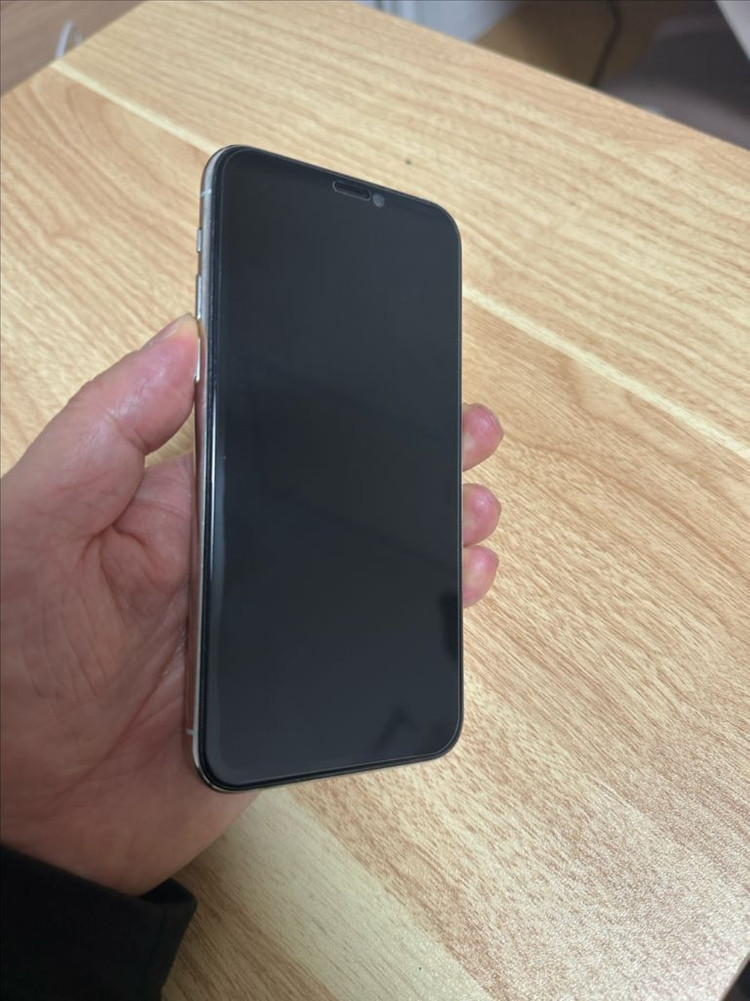 아이폰11 pro 64G--1