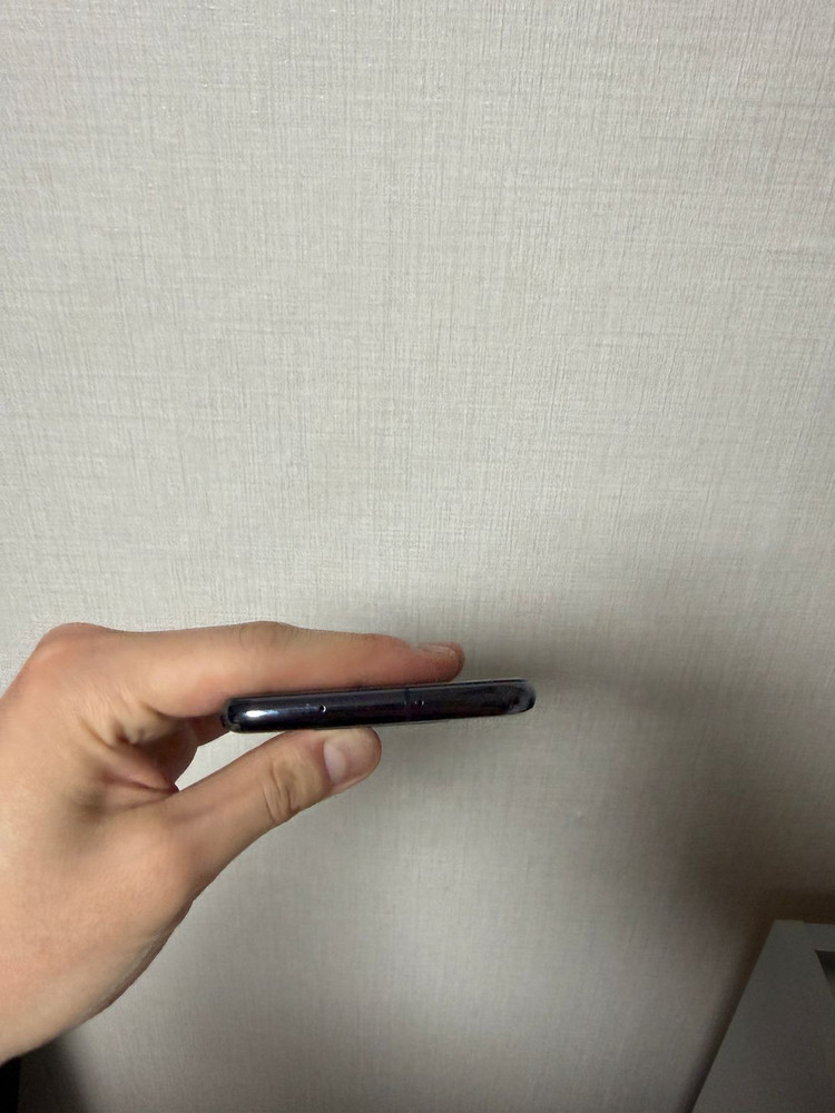 갤럭시 S10e 이미지