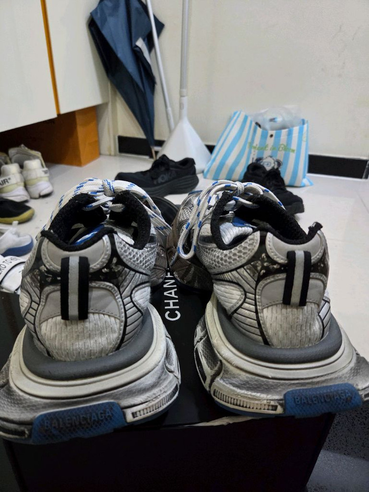 발렌시아가 3xl 원아웃 블루 43 팝니다 이미지