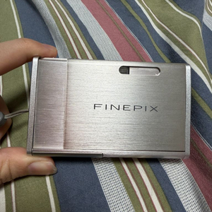 후지 파인픽스 Z2 실버