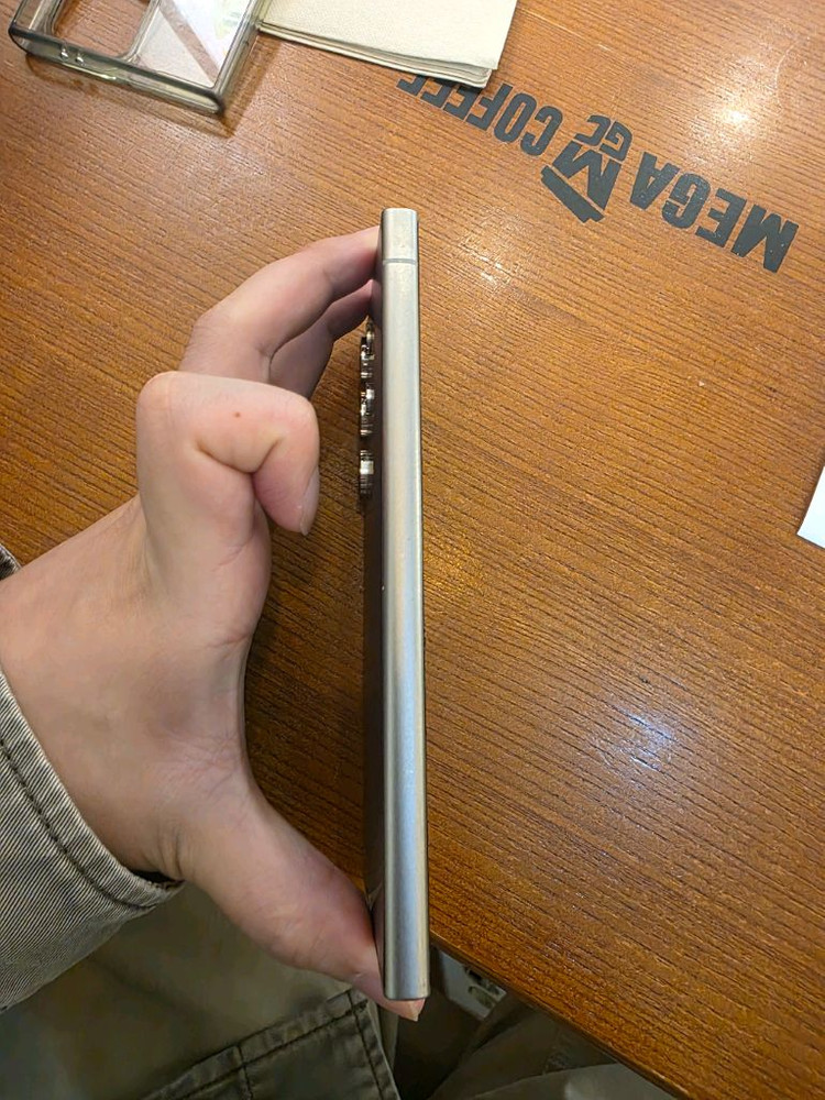 갤럭시 s24 울트라 256gb 판매합니다 이미지