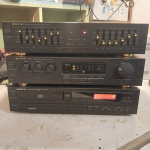 기괴하지만 정상작동하는 롯데 LA-308 포노 이큐 앰프 이미지