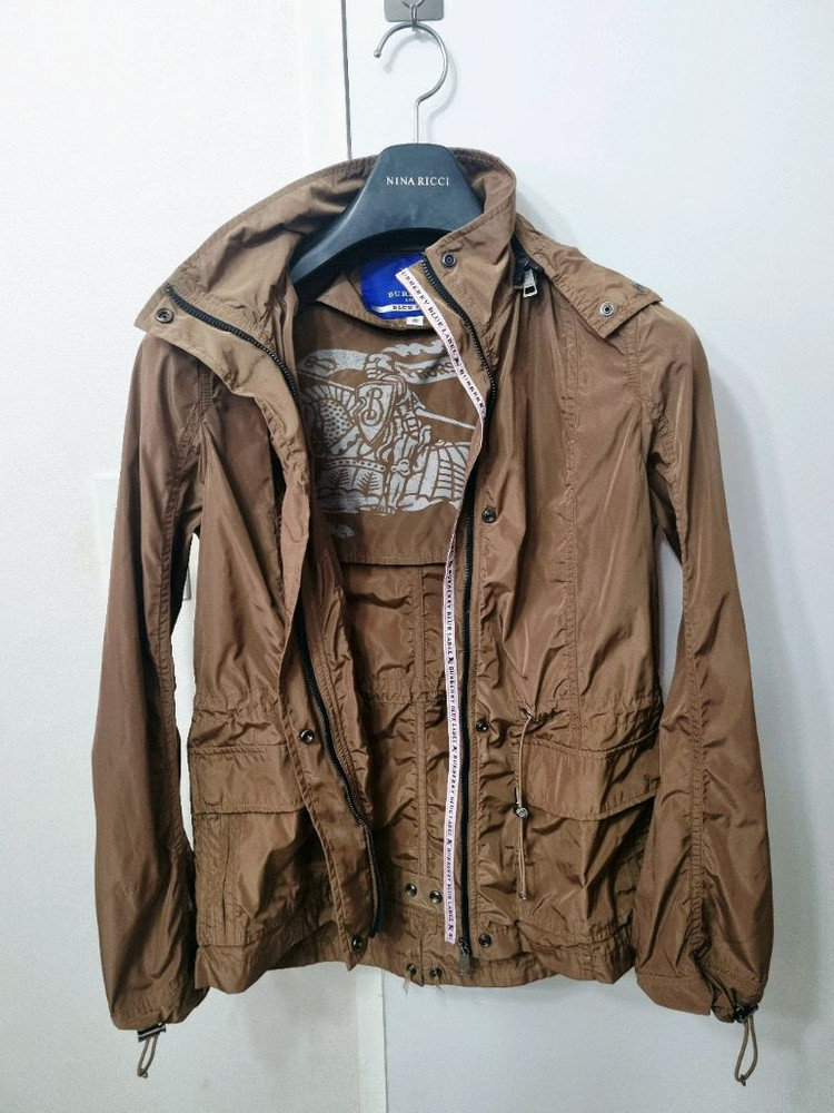 버버리 블루라벨 정품 바람막이 자켓--4