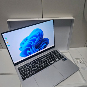 삼성 갤럭시북4 프로 NT960XGQ 16인치 U5/램16/SSD256