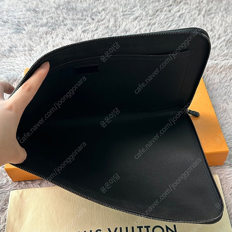 [풀구성] 루이비통 이클립스 쉐도우 도큐먼트 포쉐트 주르 클러치--3