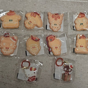 산리오홀리데이팝업 쿠키키링 폼폼푸린 마이멜로디 쿠로미 한교동 포차코 키티 초코캣 키키 라라 이미지