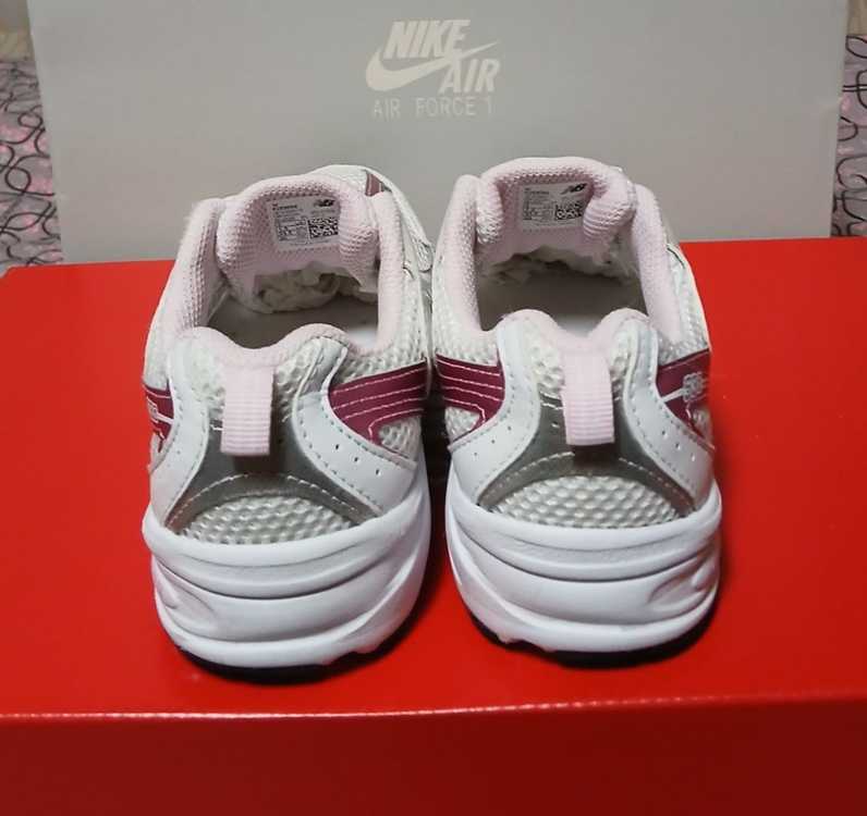 뉴발란스키즈 530 실버핑크200운동화 24년.거의새거--4