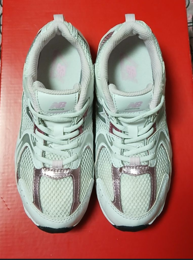 뉴발란스키즈 530 실버핑크200운동화 24년.거의새거--7