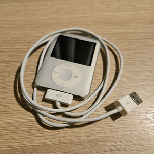 ipod 4GB 실버 이미지