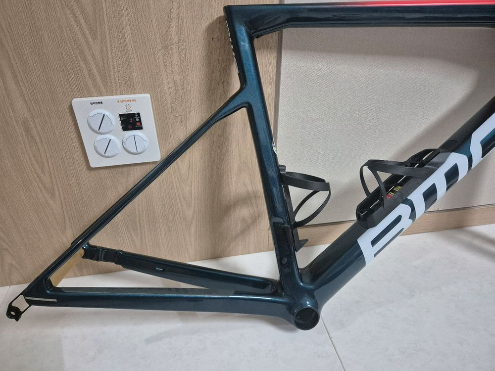 BMC 팀머신 SLR 01one 프레임 54사이즈--6