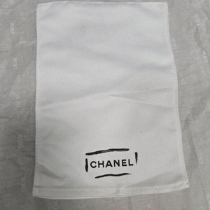 샤넬 가방닦는 융 이미지